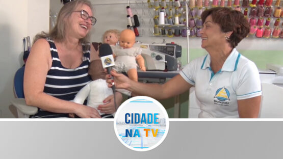Batataense se destaca na reforma de bonecas