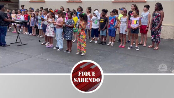 Preparativos para apresentações de final de ano
