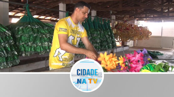 Preparativos da Escola de Samba U. da Liberdade