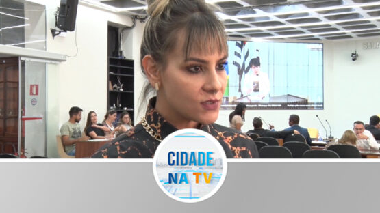 Atendimento médico por telefone entre outras ações da vereadora