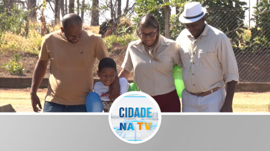 Comemoração entre família e alunos