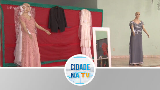 Bazar apresenta roupas para eventos sociais