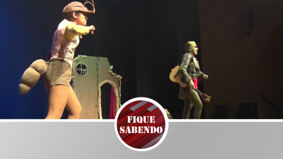 Convite para ir ao teatro