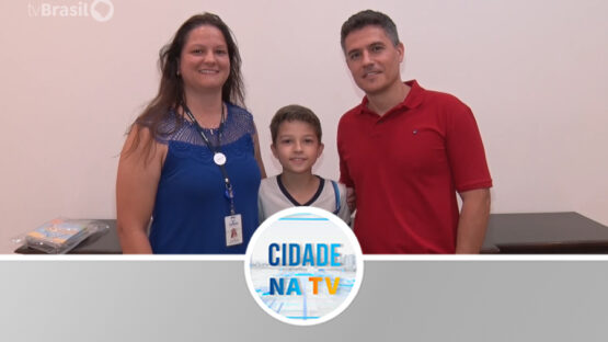 Jovem escritor batataense apresenta seu livro