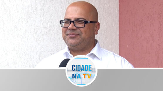 Ação entre amigos da escola de samba Castelo