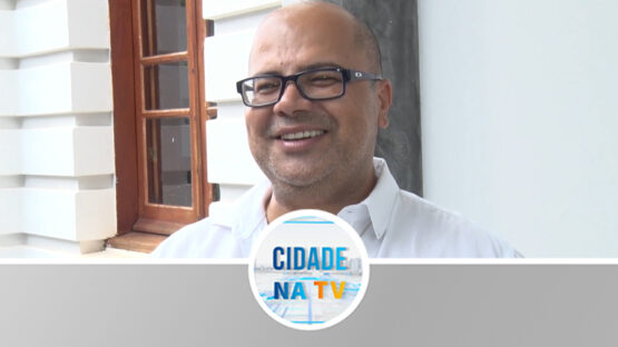 Escola de Samba em Festa nesta sexta-feira