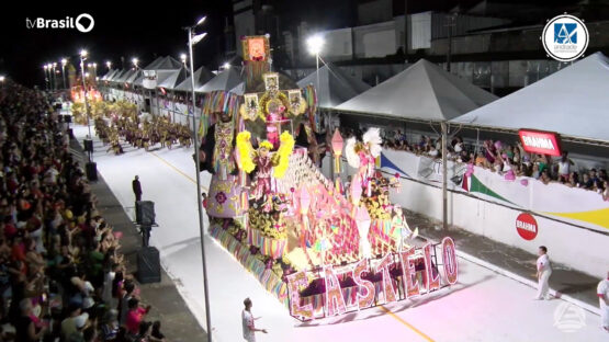 Desfile da escola de samba Castelo 2026
