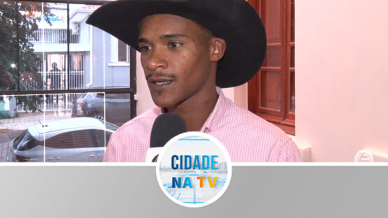 Peão de rodeio pede ajuda