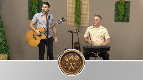 Adriano Mancha no Educadora Música e Churrasco