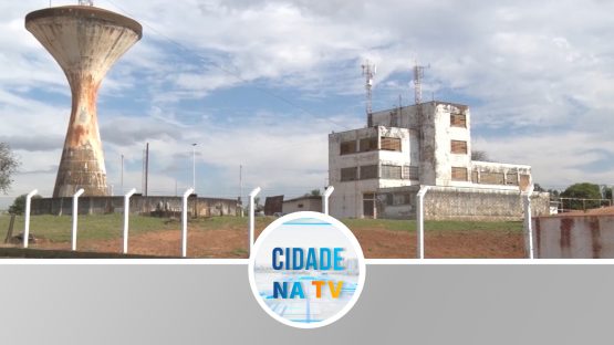 Nível dos reservatórios de água em período de estiagem e muito calor
